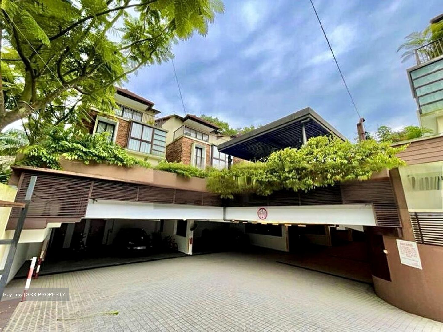 Lornie Road (D11), Terrace #467350131